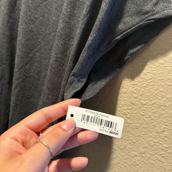 NWT Wild Meadow size Large Cropped Cinched Grey Top - Picture 4 of 7